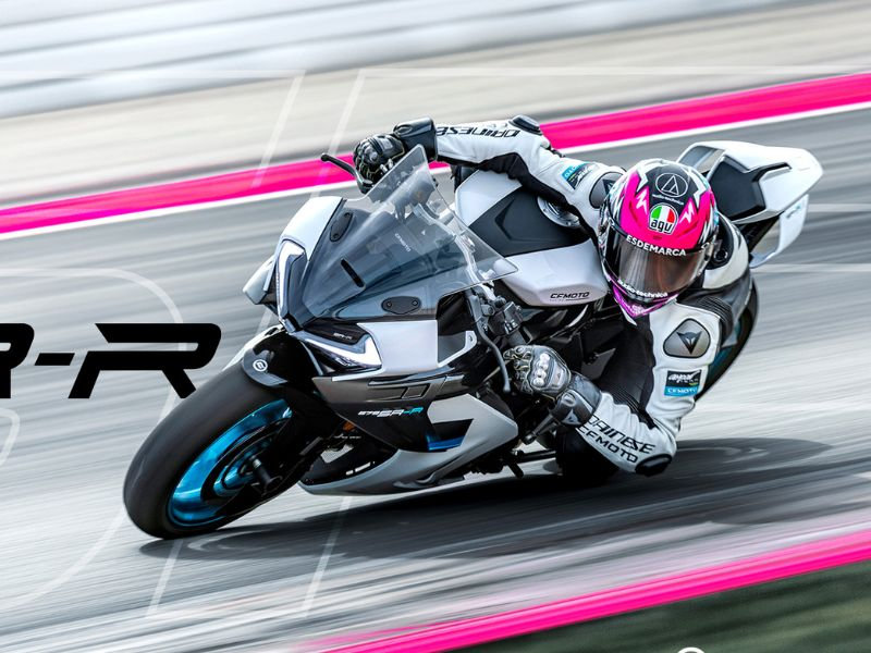 Ficha técnica de la CFMOTO 675SR-R deportiva