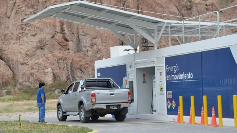 El gobierno habilita estaciones de servicio móviles