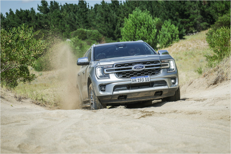 Ford Argentina prueba la nueva Everest todoterreno