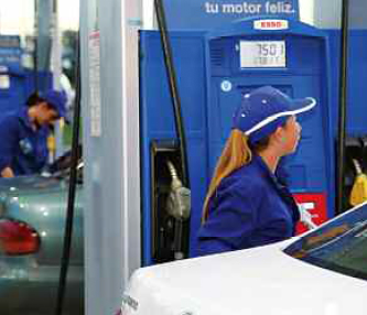 est-50-esso-perimetral-la-estacion-de-ruta-en-montevideo-uruguay-04