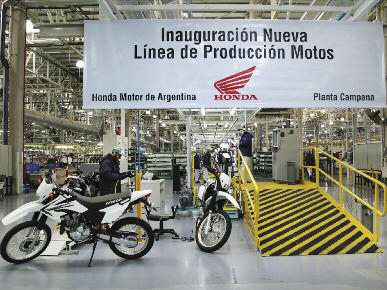 ea-64-honda-motor-argentina-acrecienta-la-exportacion-de-motocicletas-01