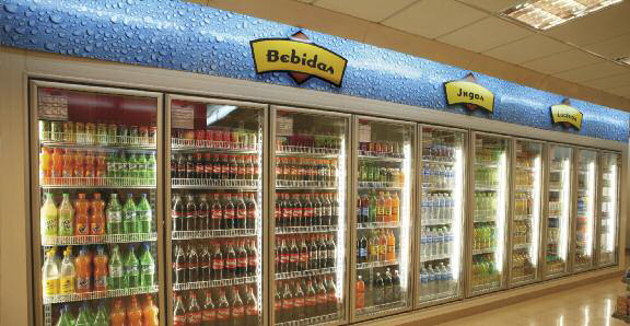 ea-65-el-calor-y-la-tienda-de-la-estacion-de-servicio-01