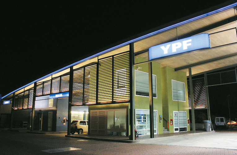 est-43-estacion-de-servicio-ypf-en-nordelta-03