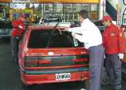 est-45-el-impecable-servicio-de-una-estacion-de-servicio-08