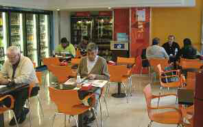 est-45-el-impecable-servicio-de-una-estacion-de-servicio-12