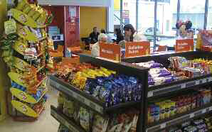 est-45-el-impecable-servicio-de-una-estacion-de-servicio-13