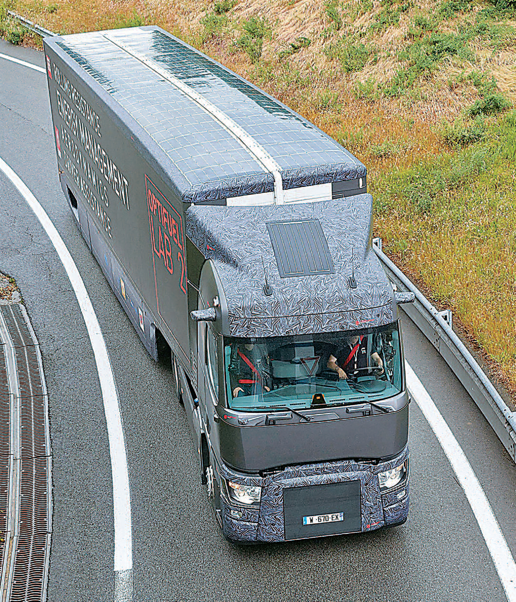 pes-65-optifuel-laboratorio-2-el-nuevo-laboratorio-de-vehiculos-renault-trucks-09