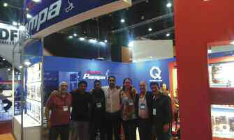 pes-82-juntas-pampa-presente-en-automechanika-buenos-aires-01