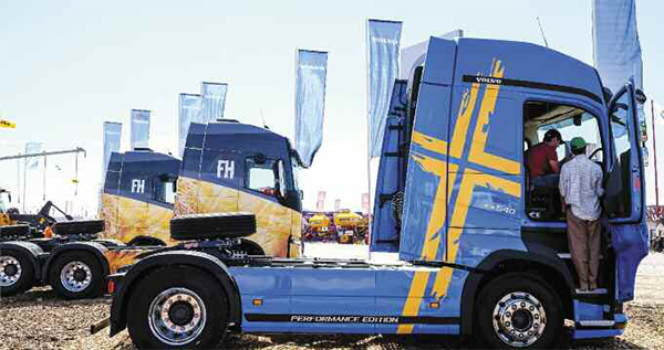 pes-97-volvo-trucks-anticipa-nuevas-configuraciones-y-llega-con-ofertas-exclusivas-a-expoagro-04