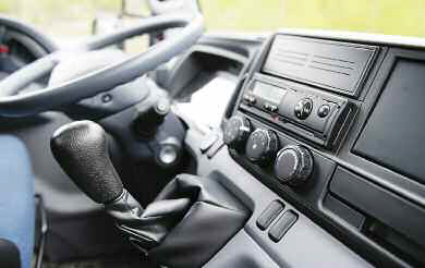 pes-58-el-mitsubishi-fuso-canter-4×4-03