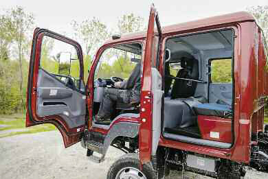 pes-58-el-mitsubishi-fuso-canter-4×4-05