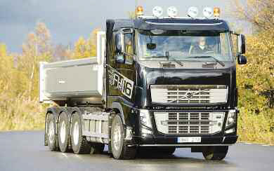 pes-60-volvo-fh-16-con-potencias-700-y-750-cv-05
