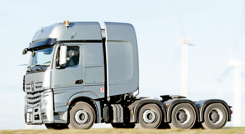 pes-53-las-mejoras-en-los-camiones-06