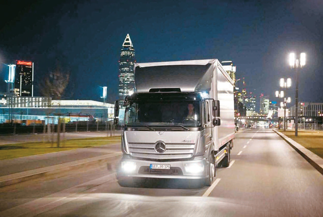 pes-56-mercedes-benz-econic-euro-6-04