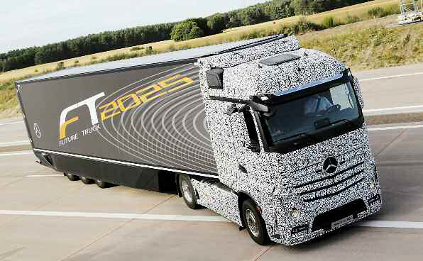 pes-57-mercedes-benz-future-track-2025-01