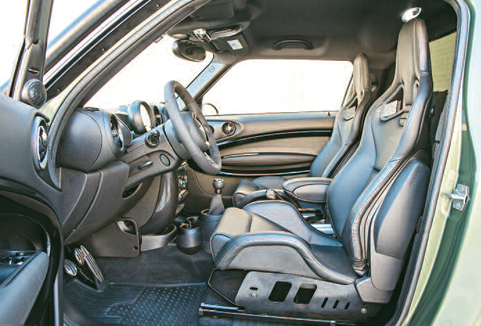 tap-147-prototipo-mini-paceman-adventure-02