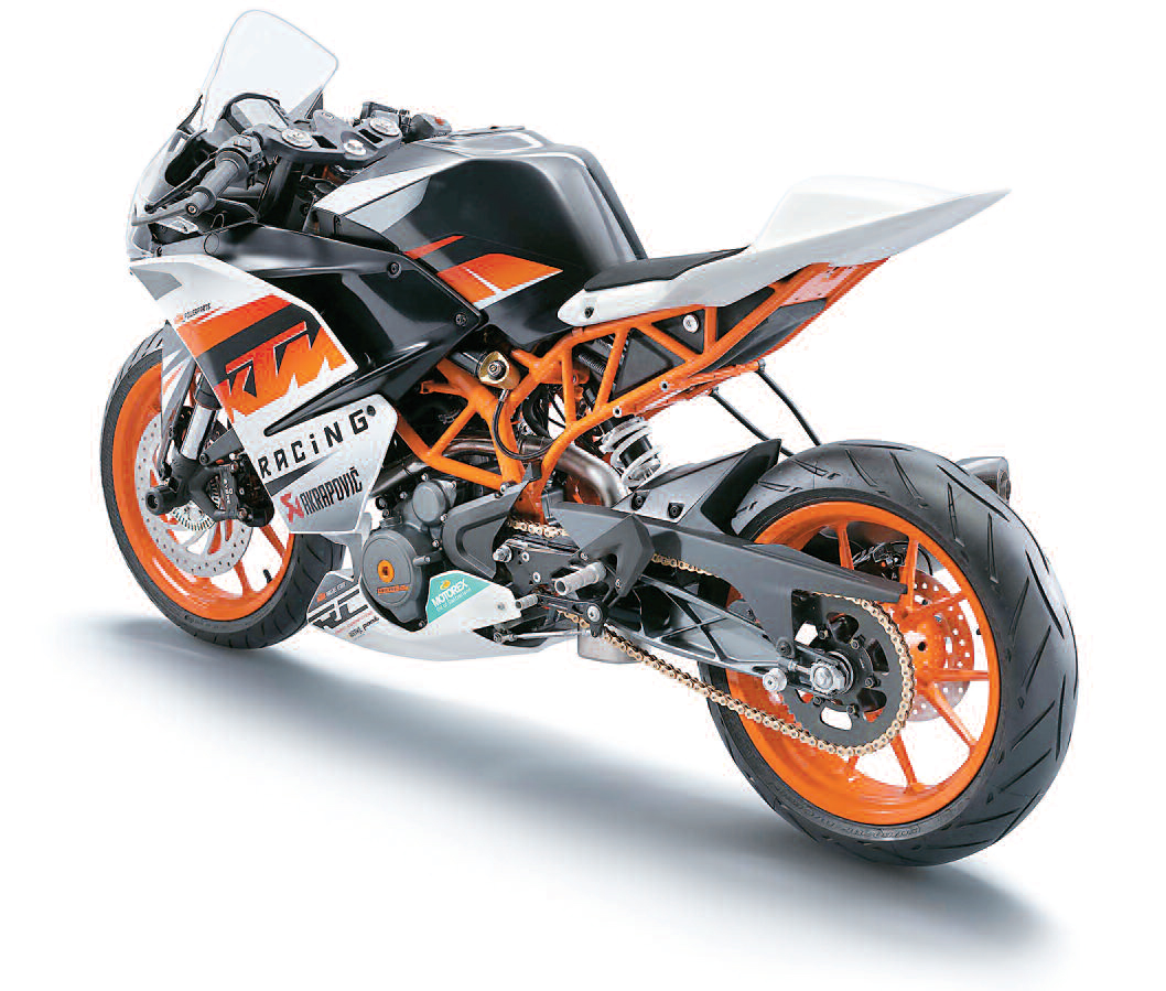 tap-149-la-moto-ktm-rc-390-03