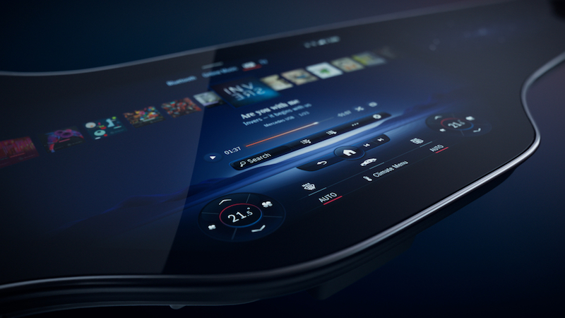 Mercedes-Benz presenta la revolucionaria pantalla Hyperscreen MBUX