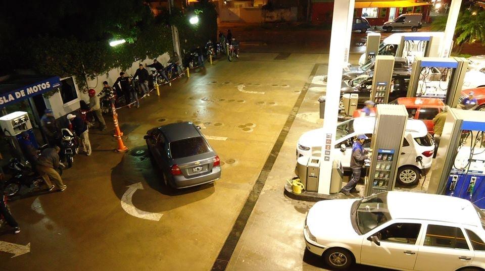 2019-03-27-circulan-por-las-estaciones-de-servicio-billetes-falsos-de-1000-2-02