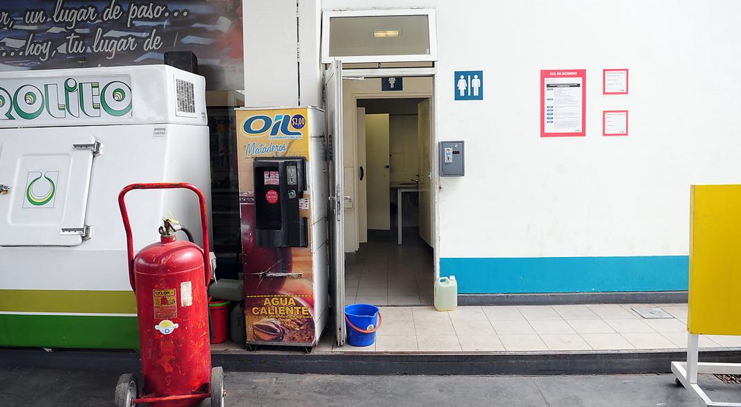 2019-03-27-la-higiene-de-los-baos-de-una-estacion-de-servicio-2-02