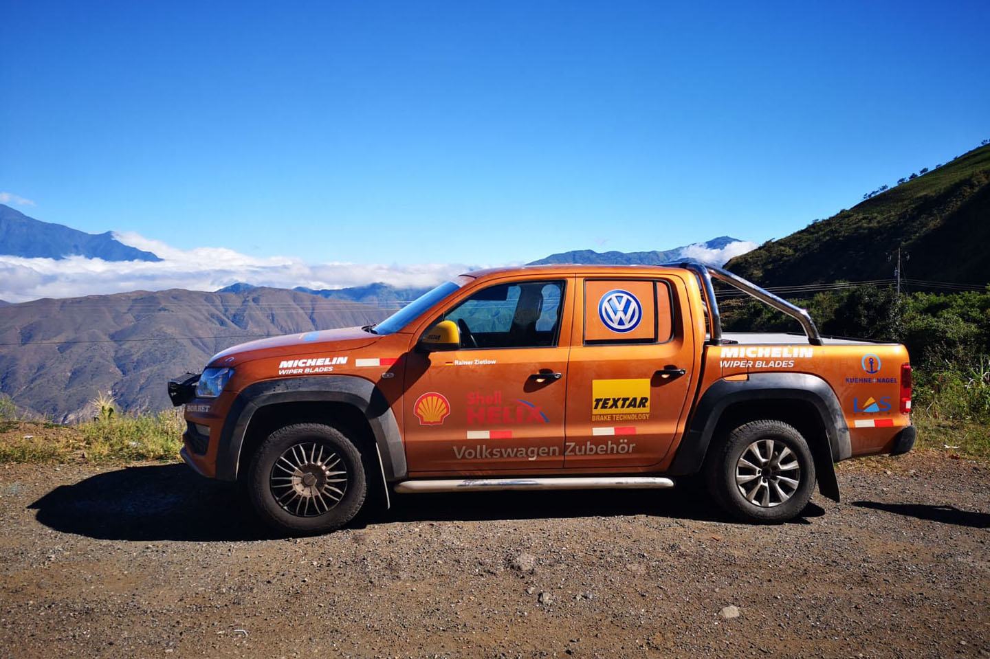 2019-07-23-de-la-mano-de-shell-helix-se-batio-el-record-mundial-de-la-autopista-panamericana-6-06