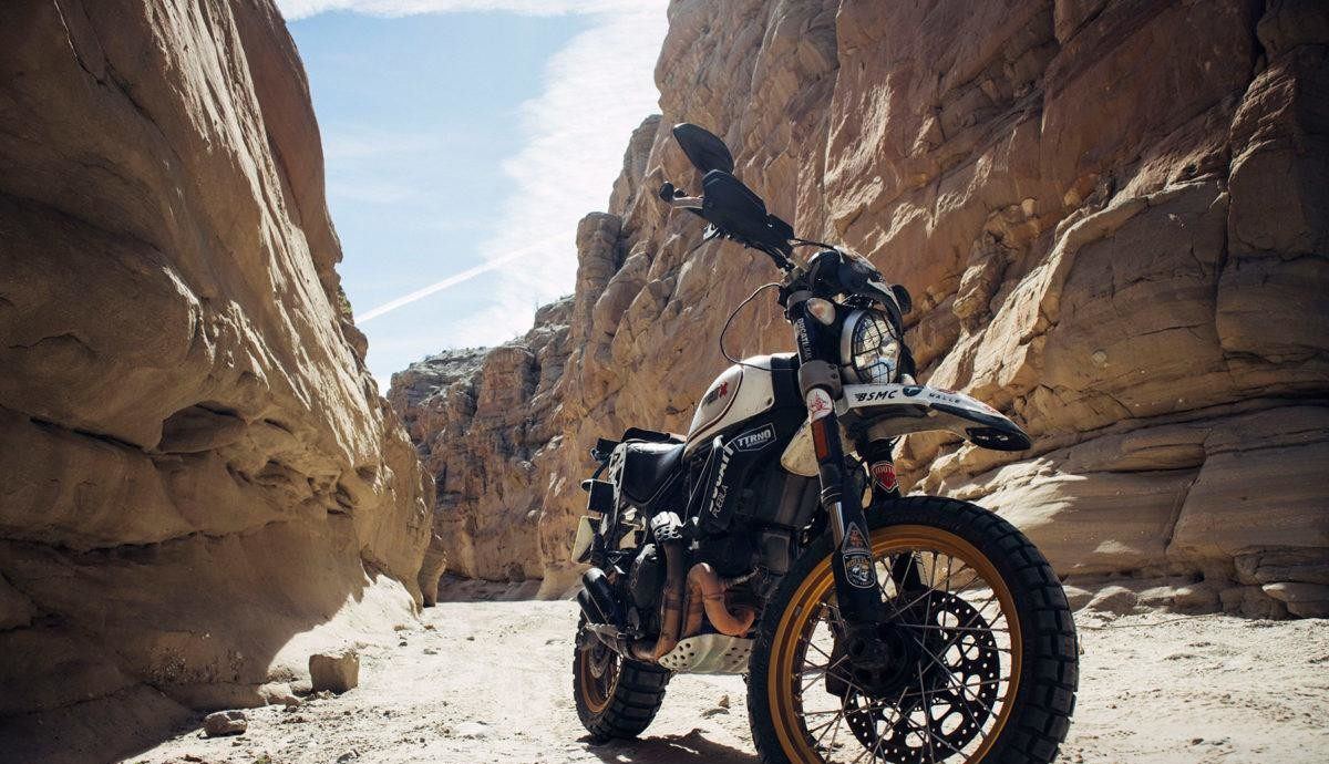 2019-10-10-ducati-scrambler-desert-sled-recorrio-88000-km-y-35-paises-en-381-dias-4-04