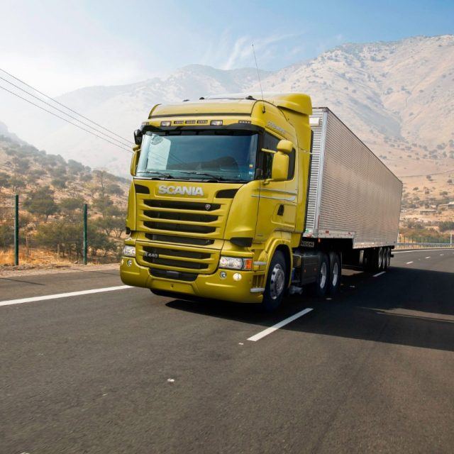 2019-08-23-total-y-scania-confirman-su-acuerdo-de-colaboracion-3-23