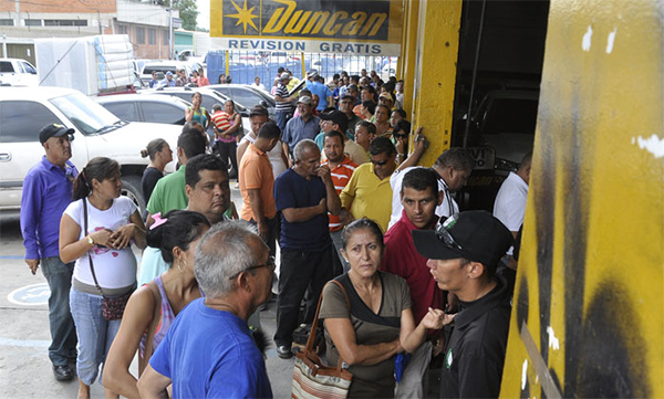 2018-04-20-venezuela-las-baterias-para-los-vehiculos-todo-un-lujo-02