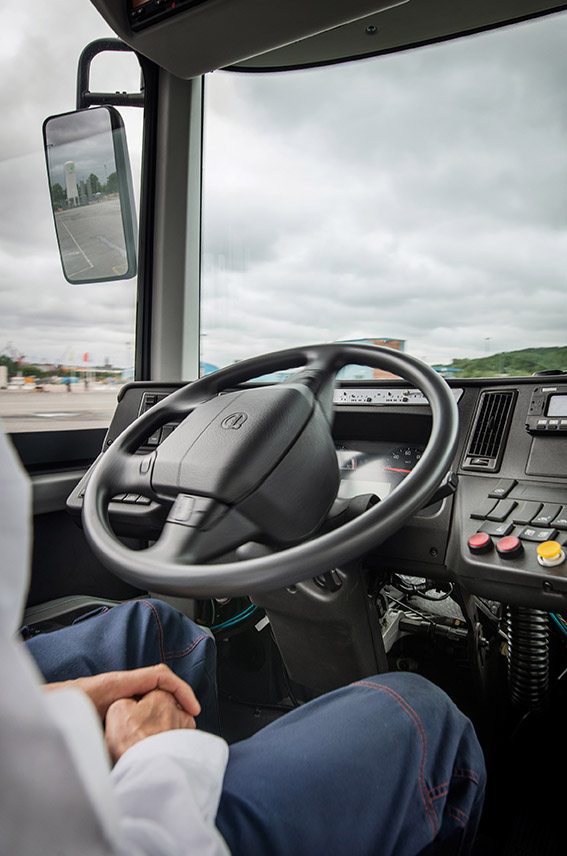 2018-06-29-volvo-pionero-en-automatizacion-realiza-una-demostracion-del-primer-bus-autonomo-2-02