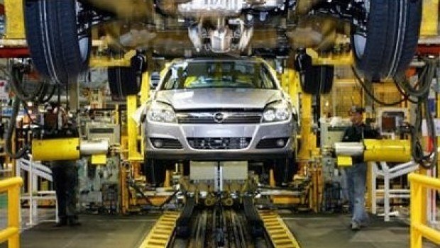 2019-04-12-el-presidente-de-eeuu-amenaza-con-imponer-aranceles-del-25-a-los-automoviles-mexicanos-3-03