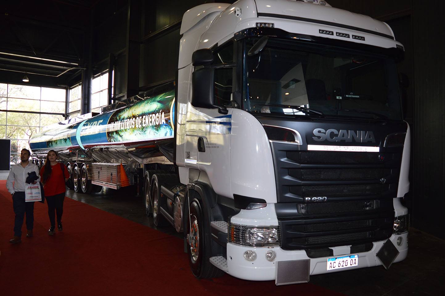 2018-10-05-los-bitrenes-tambien-trasladan-combustibles-3-03