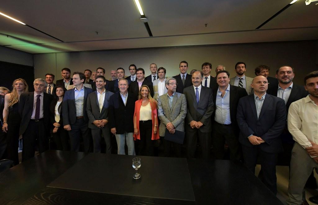 2018-11-30-lanzaron-un-cluster-de-proveedores-de-cajas-de-cambio-3-03