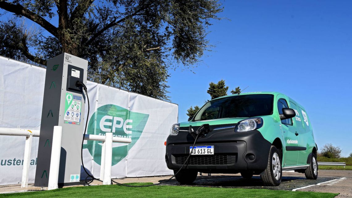 2019-06-07-la-primera-autopista-electrica-esta-en-santa-fe-3-03