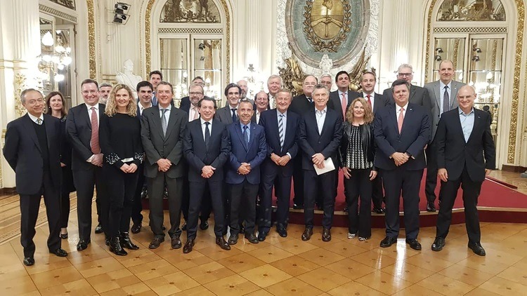 2019-09-20-la-industria-automotriz-se-reunio-con-el-presidente-de-la-nacion-1-01