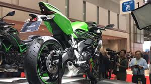 MA 2019-11-07 Fue presentada la Kawasaki ZX-25R Ninja 2