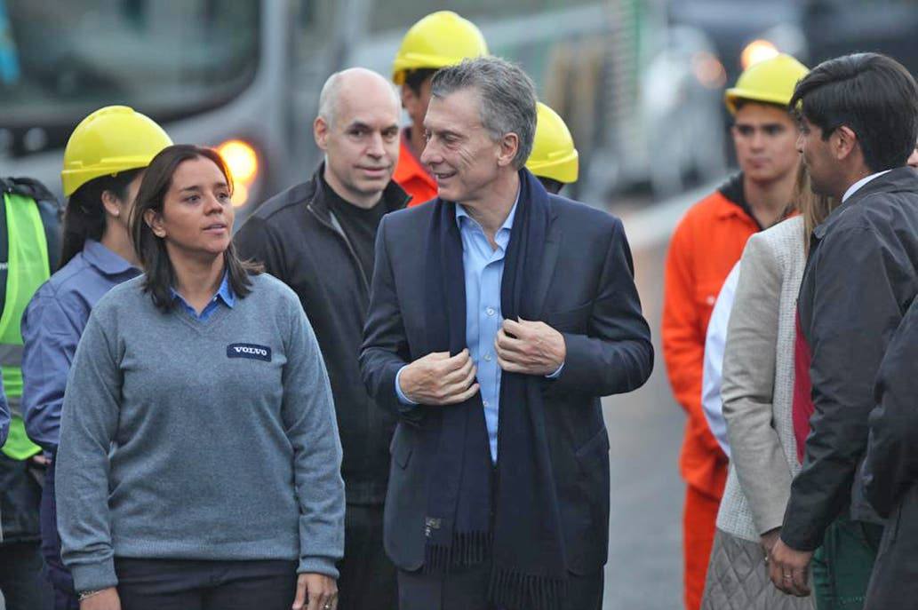 2019-05-31-volvo-camiones-encabezo-la-inauguracion-del-paseo-del-bajo-volvopaseodelbajo-3-03