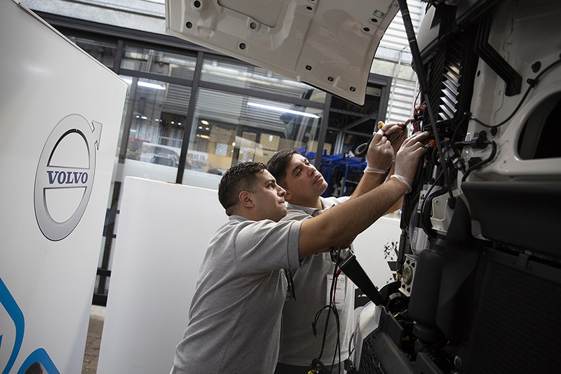 2019-07-12-volvo-trucks-realizo-una-nueva-edicion-de-la-competencia-para-tecnicos-2-02