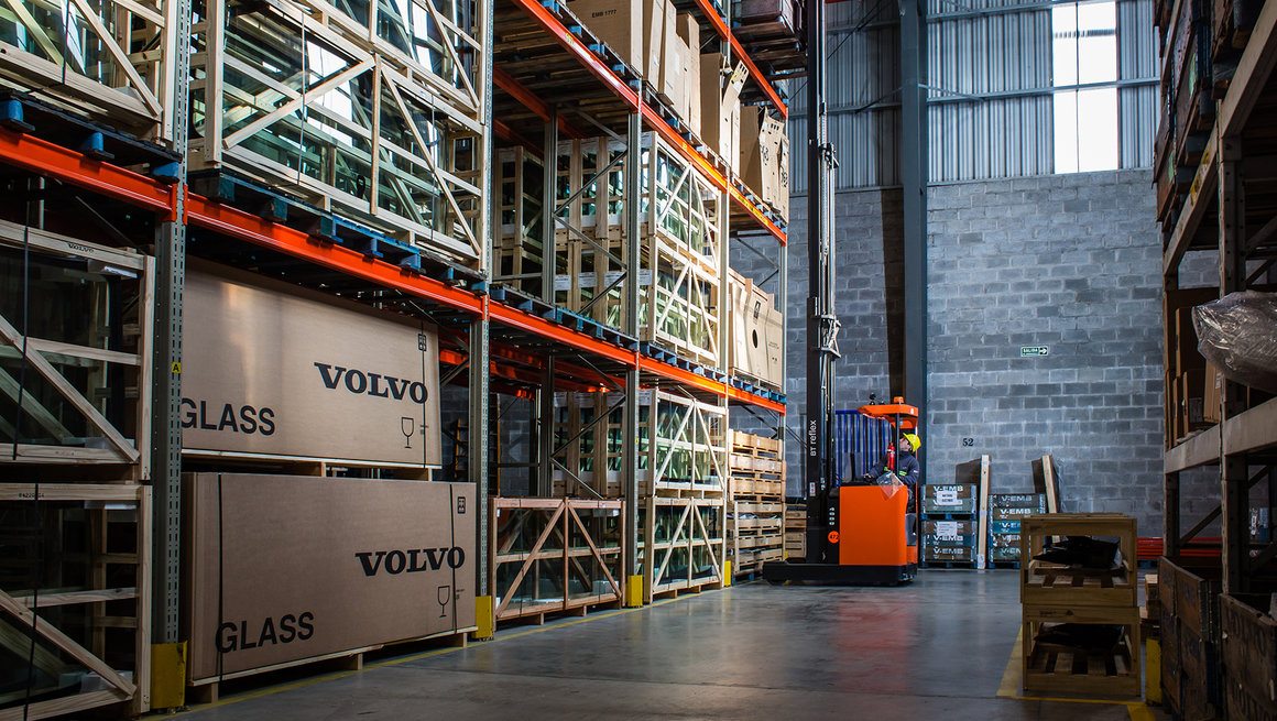 2019-09-06-el-centro-logistico-de-volvo-trucks-logra-un-nuevo-record-3-03