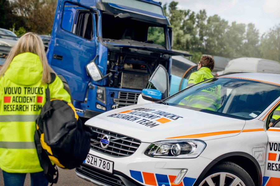 2019-10-11-50-aos-estudiando-accidentes-para-contribuir-a-mejorar-la-seguridad-vial-01